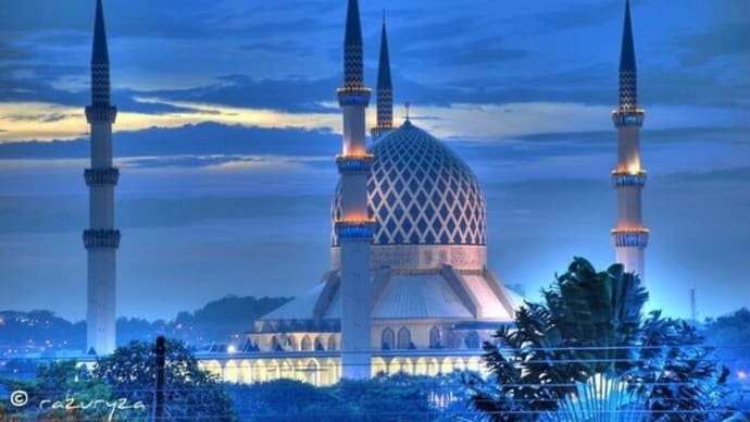 「世界の夜景⑲」マレーシア「ブルーモスク」～写真と短歌で綴る世界文化紀行