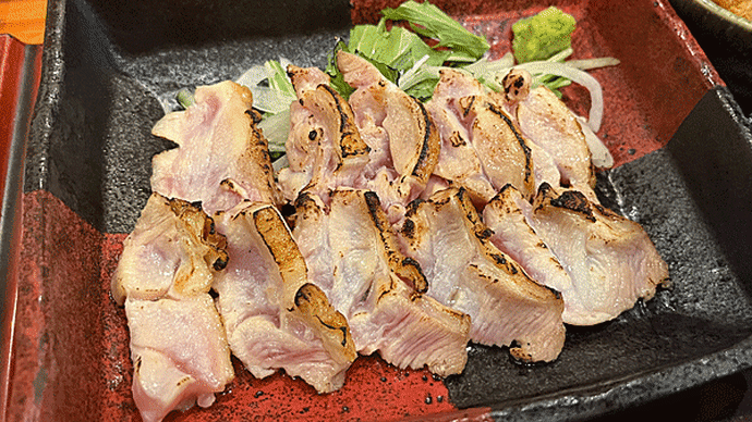 「炭とおごっつぉう だんだん」の数量限定・鶏もも炙り刺身定食!