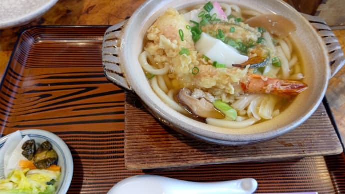 今日も鍋焼うどん