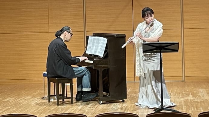 Flute meets Minipiano 4月24日(木)19時 鶴見区民文化CサルビアH3階音楽ホール