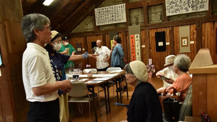 盛況のうちに幕を閉じる…絵と書と写真展