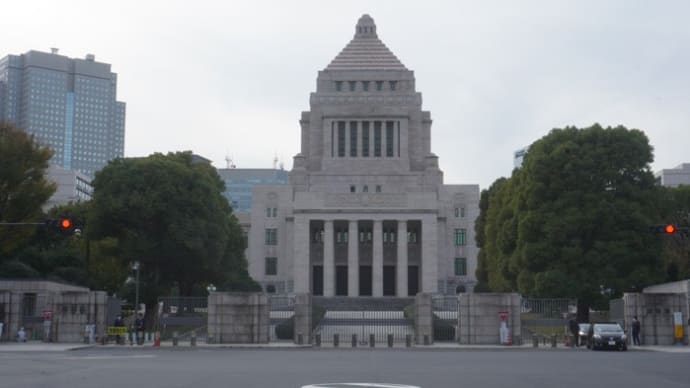 半蔵門から東京駅まで歩く