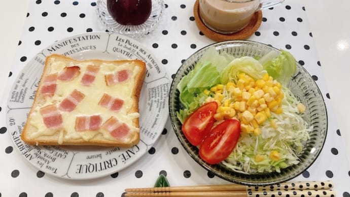最高に甘いプラムでブランチと、お友達と「スタバ」へ