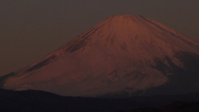 朝日に燃える富士