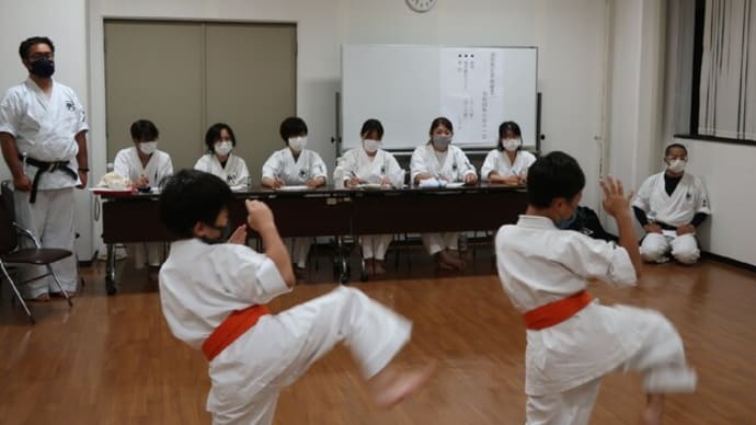 2022年度前期昇段昇級審査が始まりました。 空手、拳法、格闘技に興味を持ったら電話ください。
