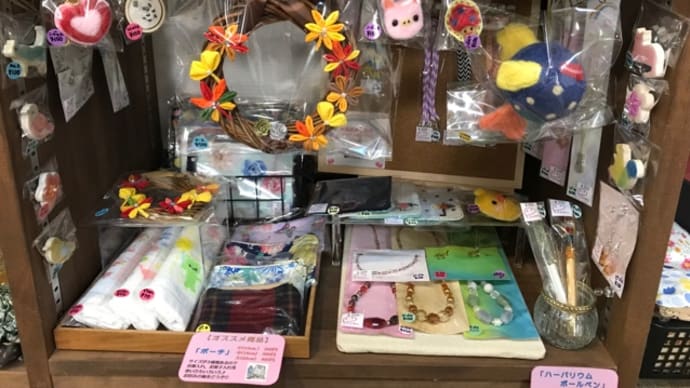 カフェひろばの作品販売