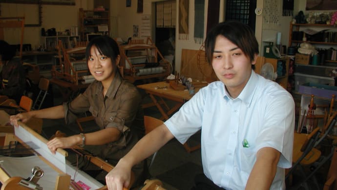 TCC竹島クラフトセンター、インターンシップの大学生が三河木綿の体験