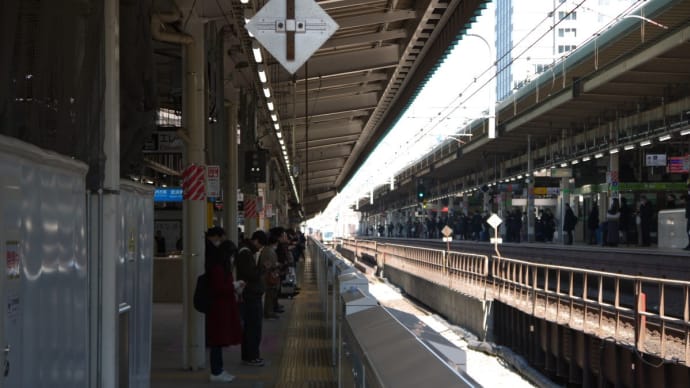 東京駅を発着する京浜東北線南行き１１８７Ｃ　快速大船行き