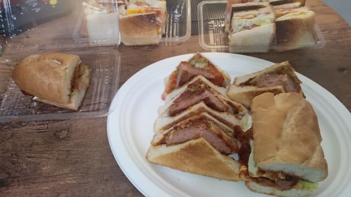【その3】ハンバーグサンド&アメリカンクラブハウスサンド