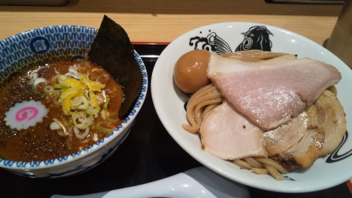 千葉駅構内の超人気つけ麺店でブランチ
