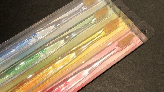 熊野筆の白馬毛の歯ブラシ、まとめ買いでおまけ付けます!