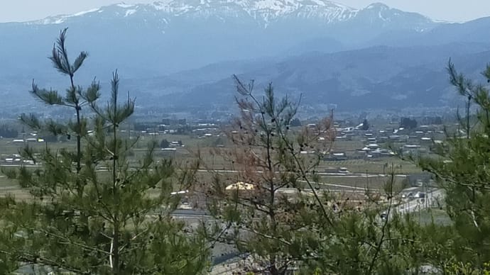 今日の昼食_安達太良山・吾妻山が食卓に並ぶ