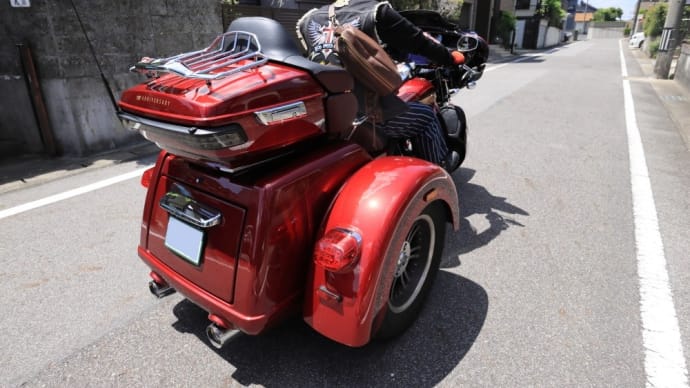 トライク乗りのボディバッグ