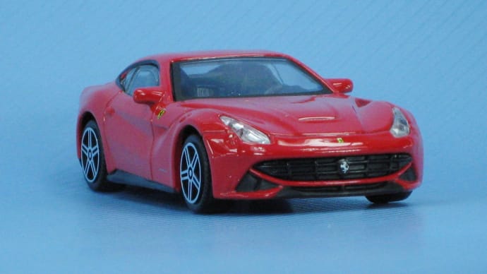 フェラーリ F12 ベルリネッタ (レッド)