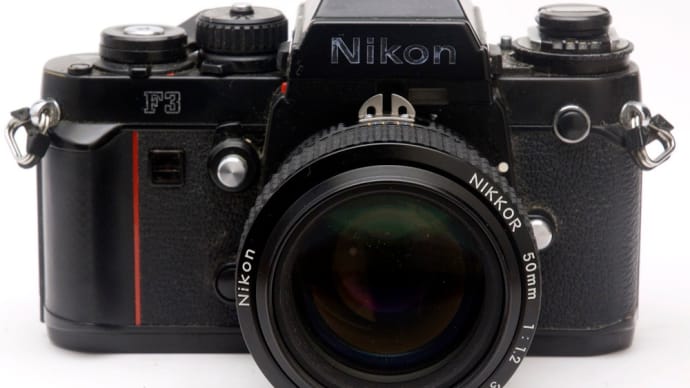 Nikon F3        (135/SLR)