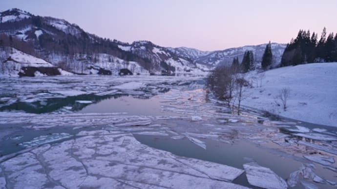 雪流れ。