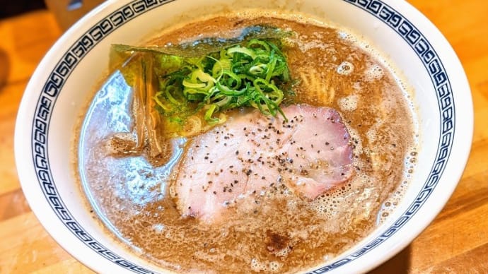 大岡山 なるめん 豚骨魚介ラーメン