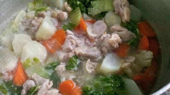 あったか鶏肉と野菜のスープ そして文庫にも心温まる本の寄贈が!