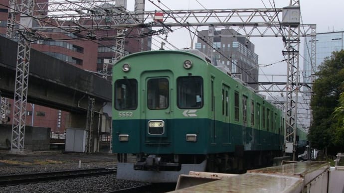 京阪 5552 【寝屋川橋付近:京阪本線】 2006.MAR (再掲)
