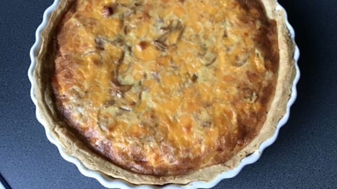 飴色タマネギのキーシュ sticky onion and ham quiche
