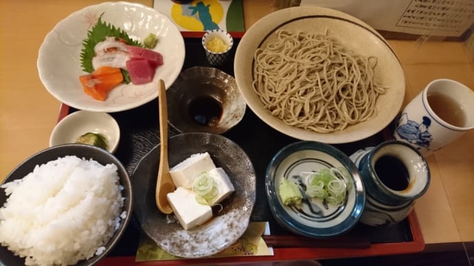 石臼引き手打ちそば 定七