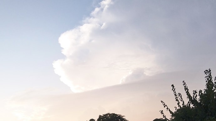 夕刻の空模様♪