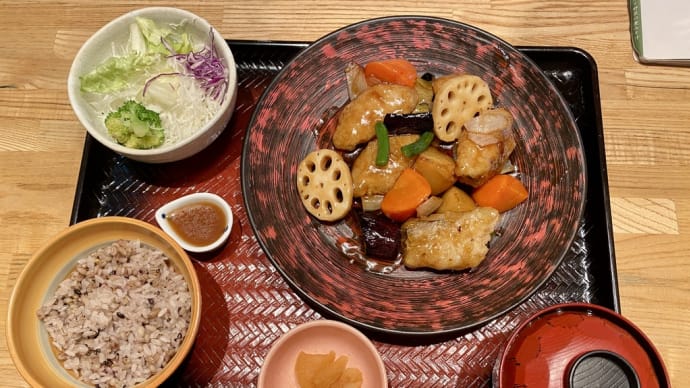 月に一度は映画館!〜『ショウタイムセブン』〜