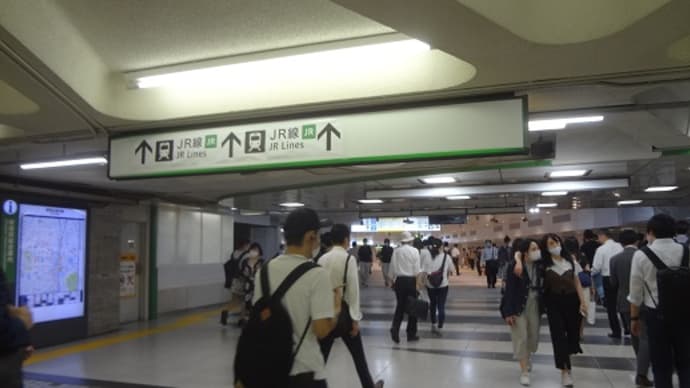 新宿駅の大改革、東西自由通路