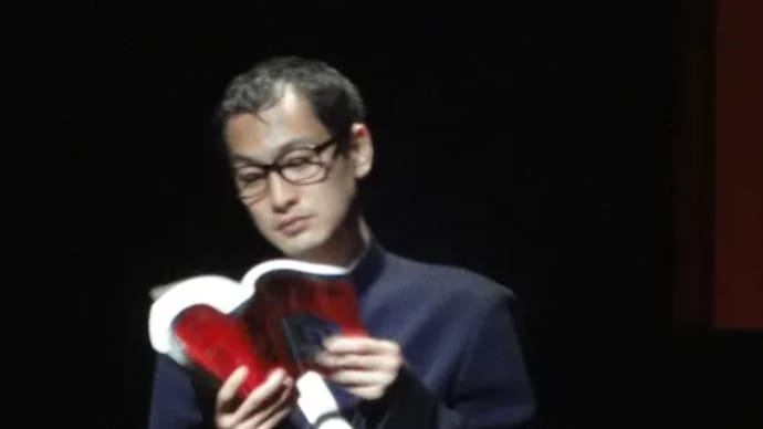 『ちょっと待って誰コイツ!こんなヤツ知らない』舞台写真