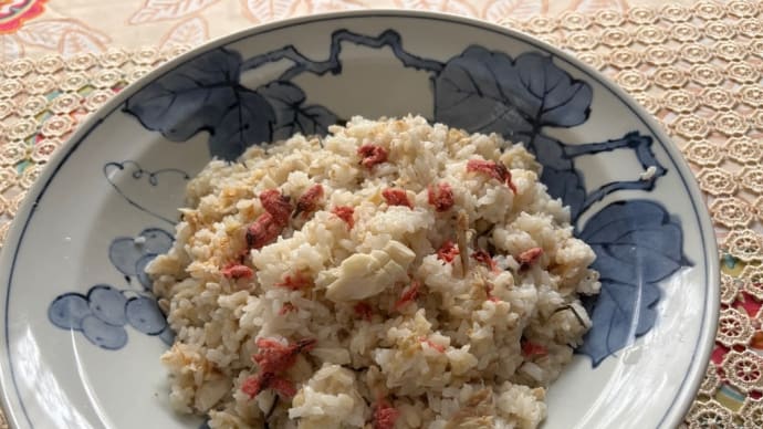 春夏秋冬[春分：初候雀始巣・次侯桜始開・末候雷乃発声］