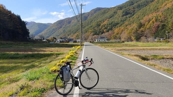 人の居ない横川渓谷で紅葉を楽しむ