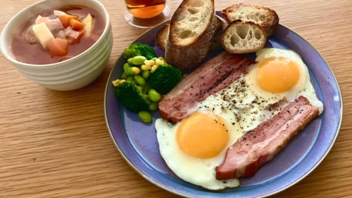 245日の昼ごはん日記 -2024年12月前半-/桔梗信玄餅/ルパン三世カリオストロの城