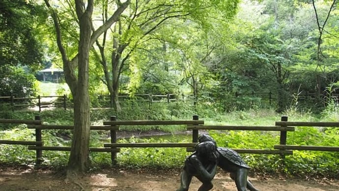河童が相撲を取るカッパ池