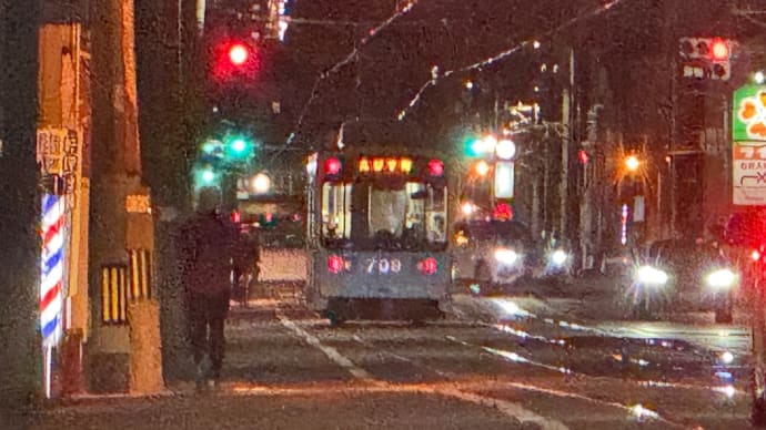 お気に入り 路面電車と通天閣☺️