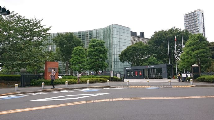 #227 -’22. 目的地は国立新美術館で二科展を鑑賞
