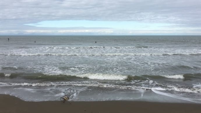 すでに秋の日本海