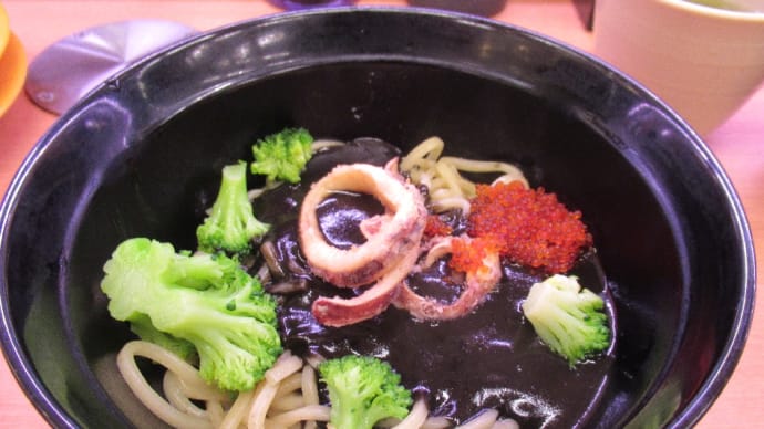 回転すし屋、食べていたら!なぬっ!流れてきたPOP/大好評につき再登場!これは注文しないとね!