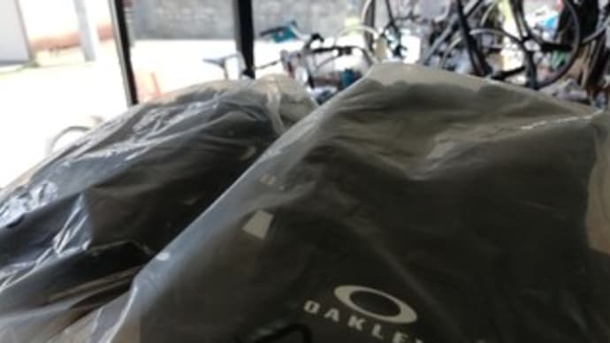 OAKLEYオークリーのグローブ 2022年4月12日