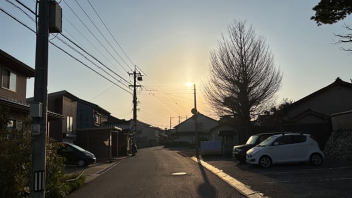 歩きが軽い春の朝