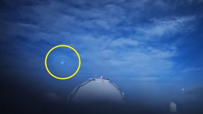 気になる報道3〜ハワイの「謎の渦巻き」は、宇宙へと打ち上げられた「偵察衛星」?〜