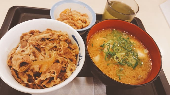 朝はお得に！！ 松屋でミニ牛めし&豚汁セット(+ミニ牛皿)