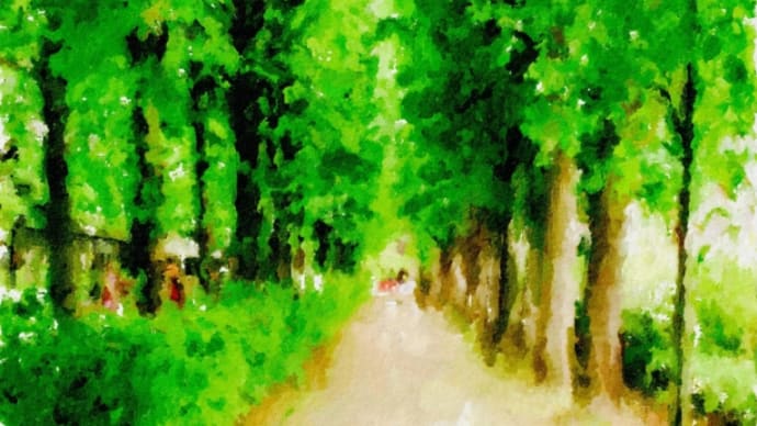 パリ 新緑の小路