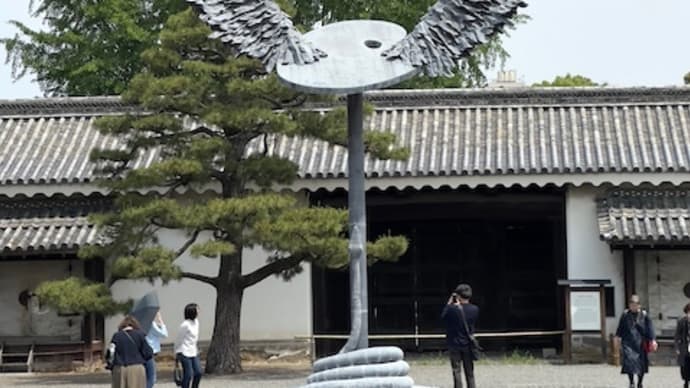 京都市の二条城にてAnselm Kiefer Solaris