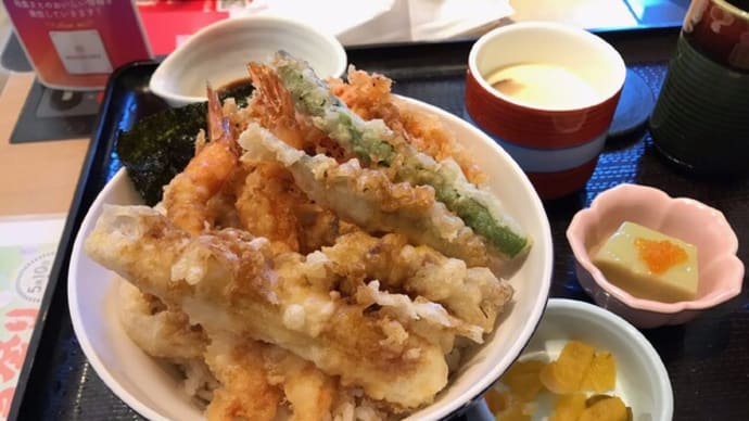 昼食は和食さとへ