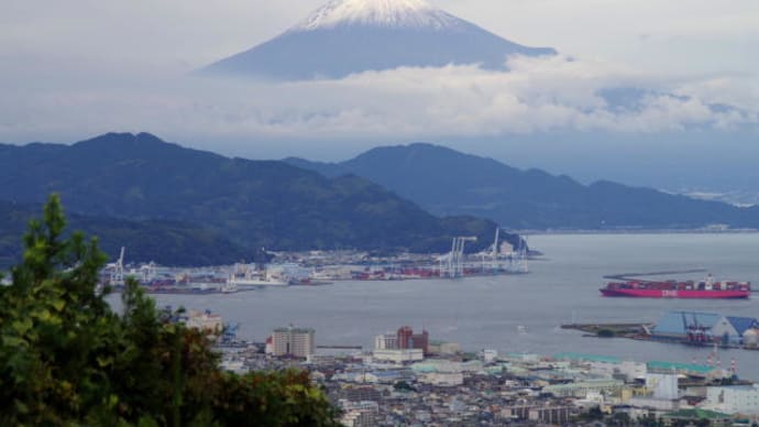 雪化粧の富士山