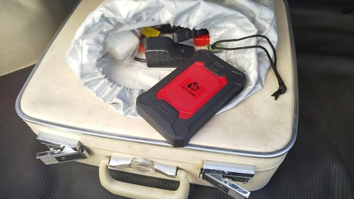 ジャンプスターターの充電
