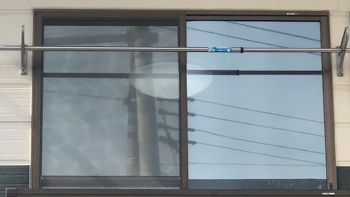 カーテンいらず遮熱で窓目隠しに分かりやすいひんやり窓フィルム【日本エコ断熱フィルム】
