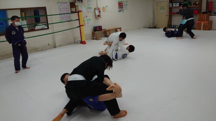 (月)ブラジリアン柔術クラス19:30~