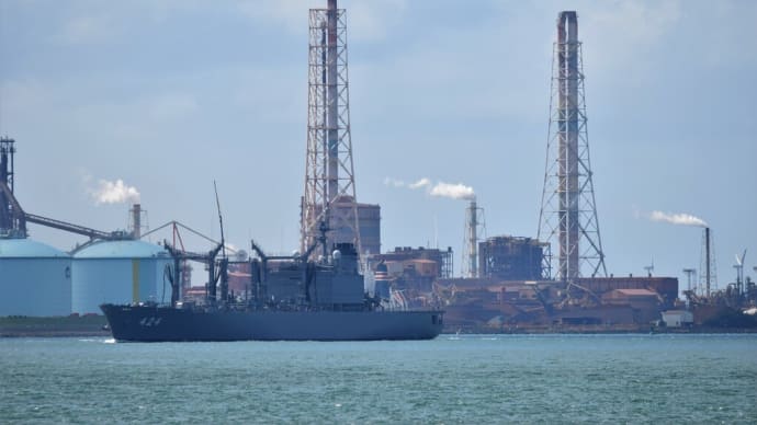海上自衛隊補給艦はまな AOE-424はまな 海峡航行姿