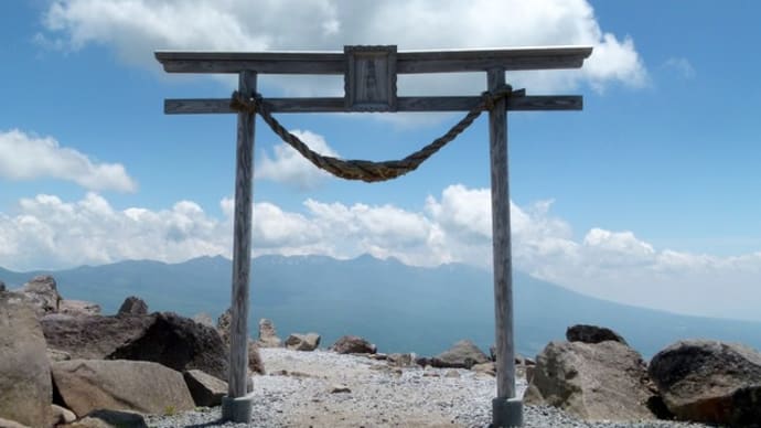 信州・・・霧ヶ峰・・・車山の頂に登りつめて・・・天空の社・・・車山神社